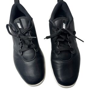 Nike Black and White Women's Sneakers